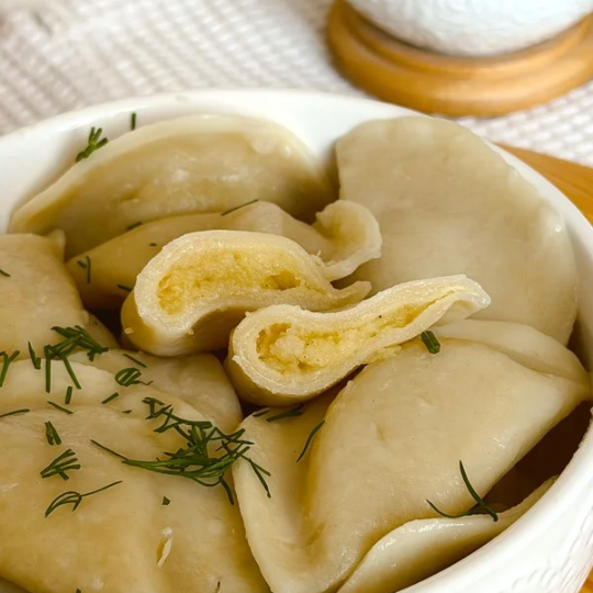 С картофелем и шкварками